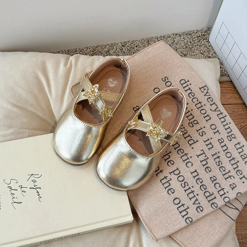 Kids Performance Dance Shoes Solid Color Versatile 2025 New Girls Flat Shoes Soft Sole Fashion Children Princess Shoes with Star