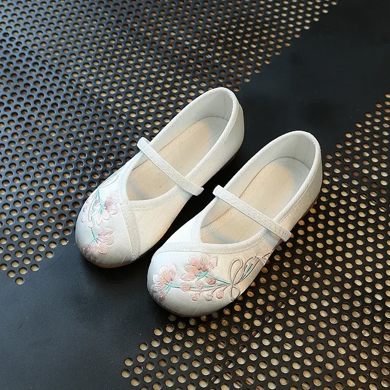Children Fashion Girls Embroidered Shoes Chinese Ethnic Style Princess Dance Shoes Kids Causal Ancient Hanfu Shoes Handmade Flat