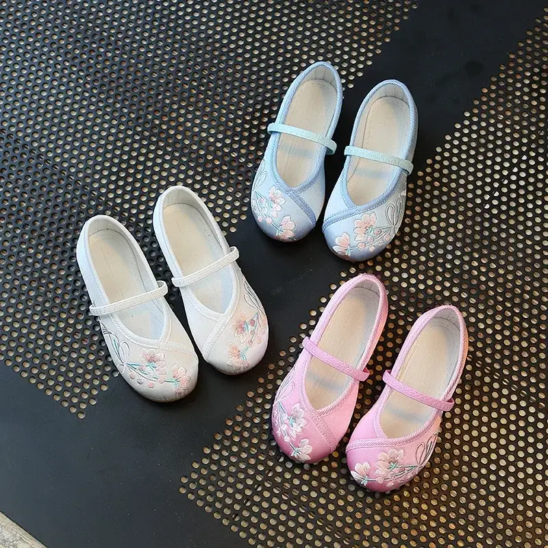 Children Fashion Girls Embroidered Shoes Chinese Ethnic Style Princess Dance Shoes Kids Causal Ancient Hanfu Shoes Handmade Flat