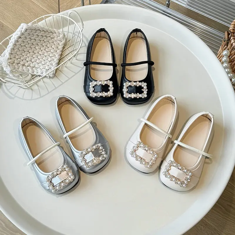 Kids Dance Performance Shoes Soft Sole Girls' Princess Shoes Sweet Fashion 2024 New Children Leather Shoes Round Toe Slip-on