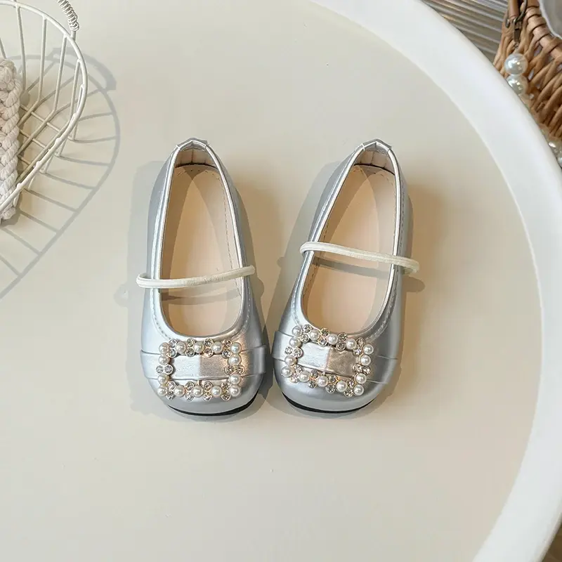Kids Dance Performance Shoes Soft Sole Girls' Princess Shoes Sweet Fashion 2024 New Children Leather Shoes Round Toe Slip-on
