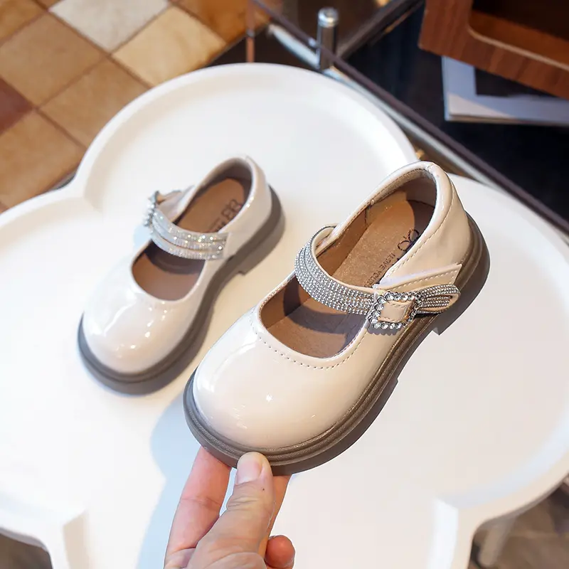 Girls Leather Shoes for Party Wedding Children Princess Shoes Fashion Kids Performance Shoes All Match Anti-Slippery 2024 New