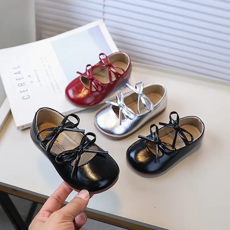 New Little Girl Simple Loafers Spring Autumn Trend Kids Causal Leather Shoes Red Versatile Bowknot Children Fashion Ballet Flats