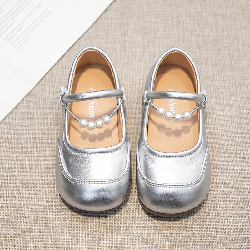 Girls Leather Shoes Soild Color Anti-kicked Kids Flats Princess Shoes Non-slip Soft Sole Children Performance Shoe Sweet Beading