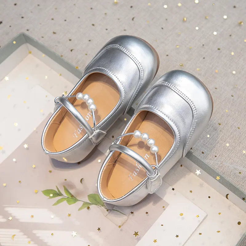 Girls Leather Shoes Soild Color Anti-kicked Kids Flats Princess Shoes Non-slip Soft Sole Children Performance Shoe Sweet Beading