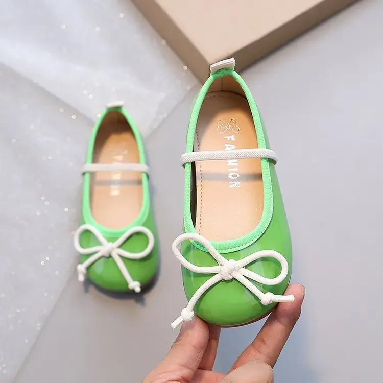 Girls' Leather Shoes 2024 Spring/Autumn Kids Flats with Simple Lacing Bow Round Toe Soft Sole Colored Princess Shoes for Show