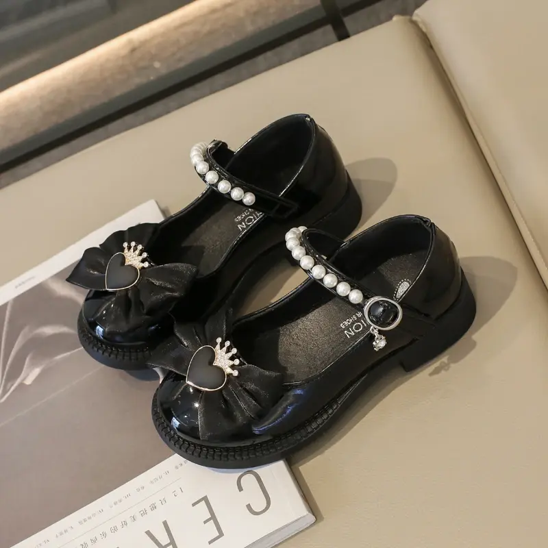 Sweet Children Princess Shoes 2024 Elegant Love Crown Bowknot Kids Leather Shoe Fashion Chic Girls Pearl Single Shoes Mary Janes