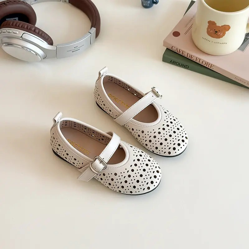 2025 Children Casual Shoes for Girls Summer New Fashion Korean Style Soft Sole Anti-slippery Versatile Princess Cut-outs Sandals