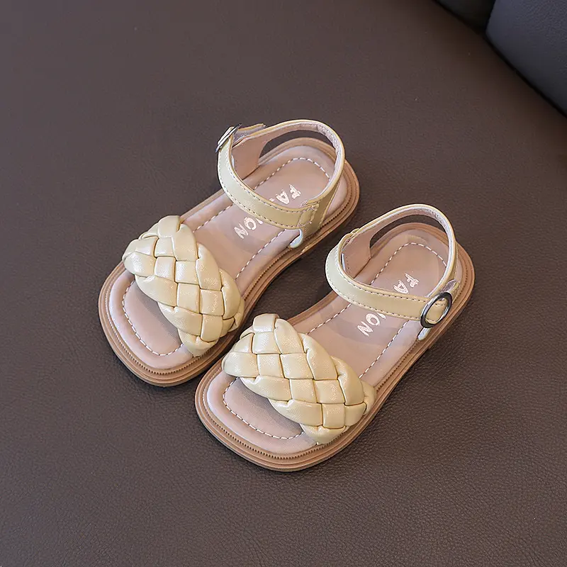 New Girls' Sandals Kids Beach Shoes Weave Style Fashion Woven Children's Sandals Soft Sole Open Toe Princess Shoes 2023 Summer