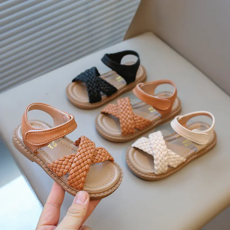 Toddlers Girls Sandals Kids Princess Beach Shoes 2025 Brand New Cross Tied Weave Style Fashion Children Summer Sandals Soft Cute