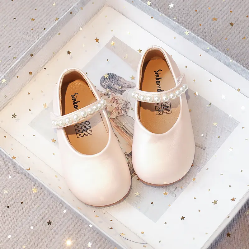 Little Girls Leather Shoes Soft Kids Mary Janes with Beading Beaded Chic Princess Sweet Simple Children Flats White for Wedding