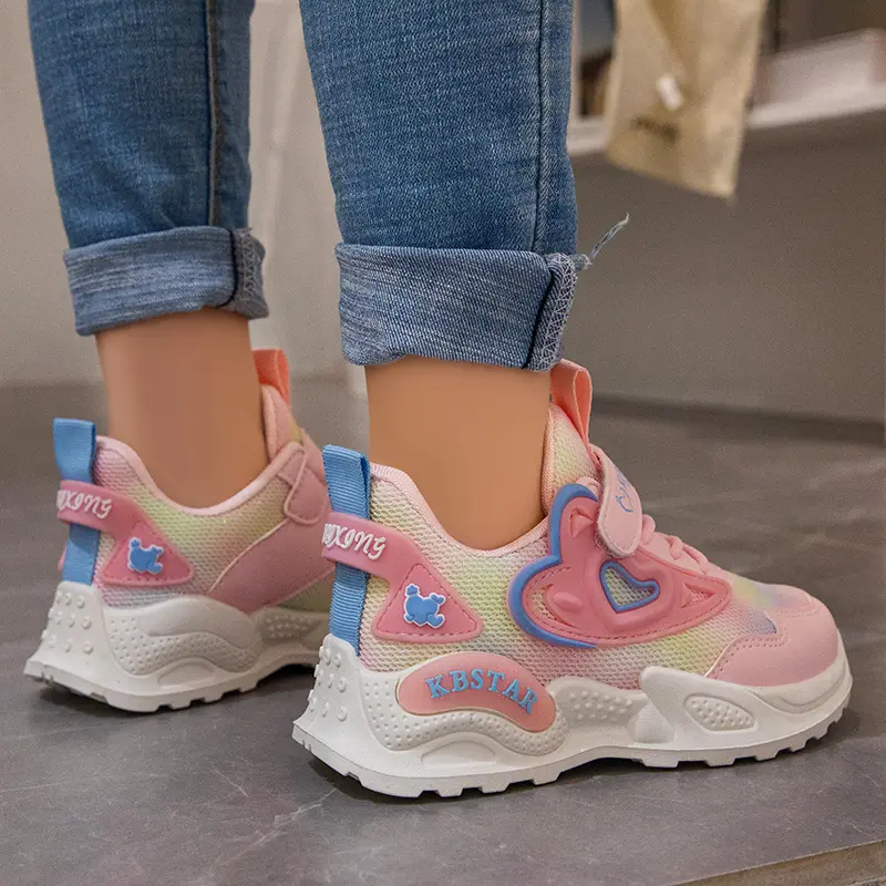 Girls Sports Shoes Kids Running Shoes Pink Breathable Air Mesh Heart Sweet Sneakers Cute Hook & Loop Children's Casual  Shoes