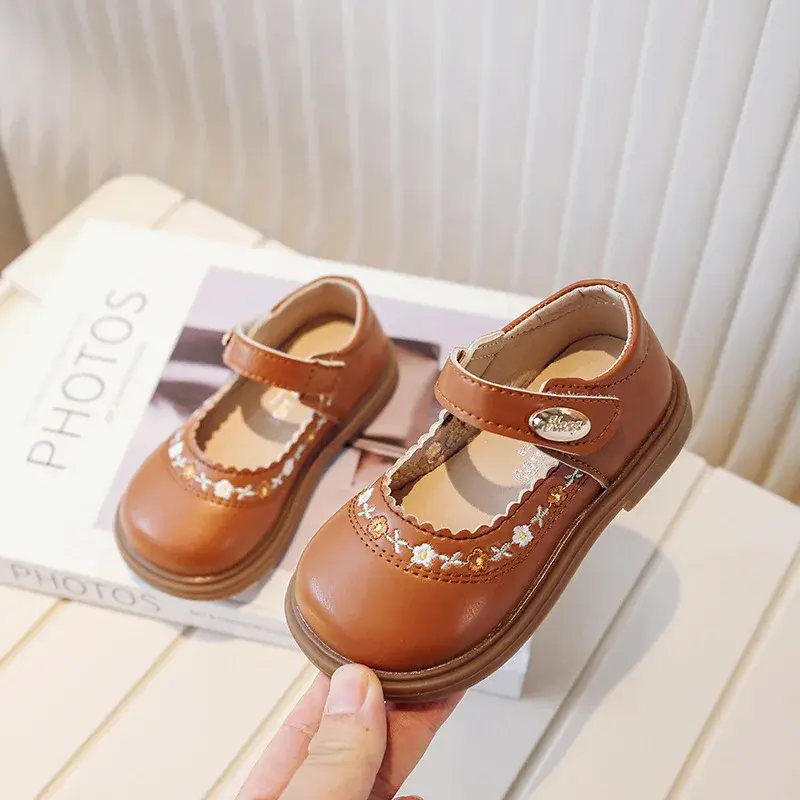 Kids Leather Shoe Fashion Embroidered Flower Girls' Flat Shoes Causal Versatile Spring Autumn Children Princess Shoes Non-slip