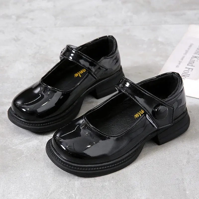 Girls Princess Shoes Glossy 2024 Fashion Soft Sole Kids Leather Flats Korean Style Children Flats Shoes Black Performance Shoes