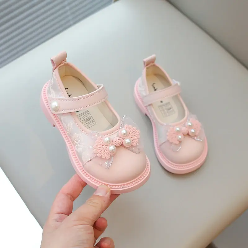 New Girls Leather Shoes for Traditional Holiday Ethnic Kids Casual Shoes with Embroidery Lace Bow-knot with Pearl Princess Sweet