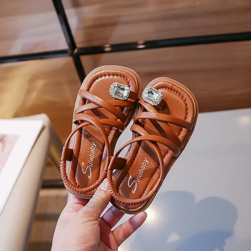 Summer Girls Flat Sandals Fashion Rhinestone Kids Clip-toe Slippers Non-slip Versatile Children Causal Beach Shoes Hollow-out