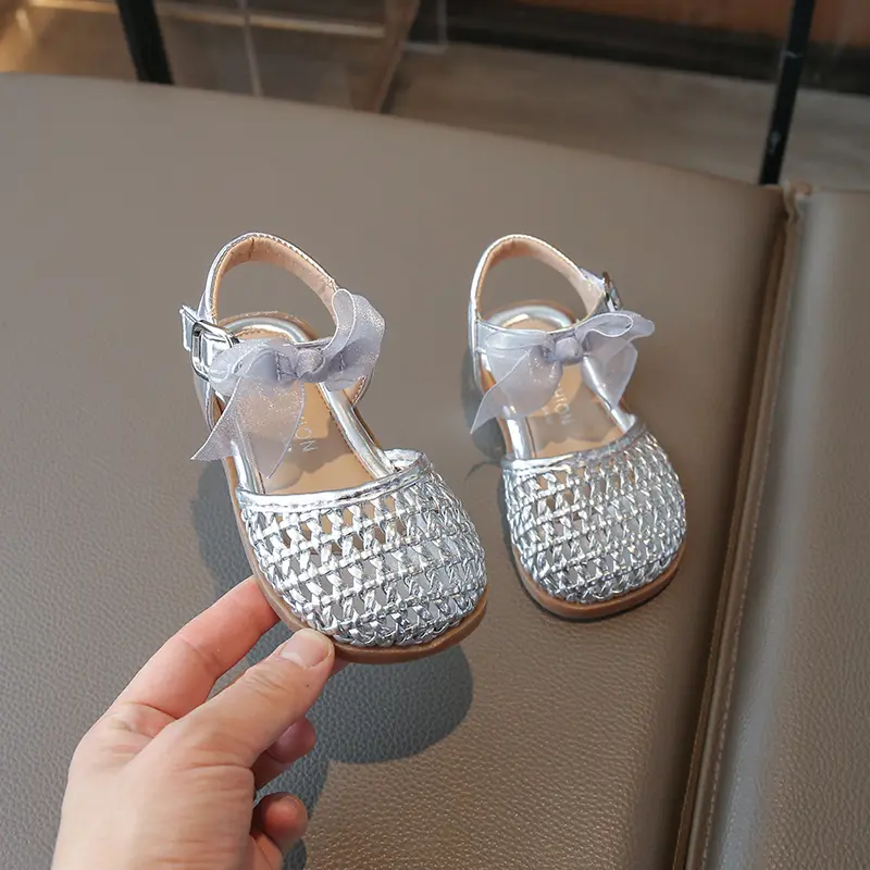 Chic Children's Sandals Summer New Elegant Girls Princess Shoes Woven Style Beach Causal Kids Flat Sandals Solid Color Versatile
