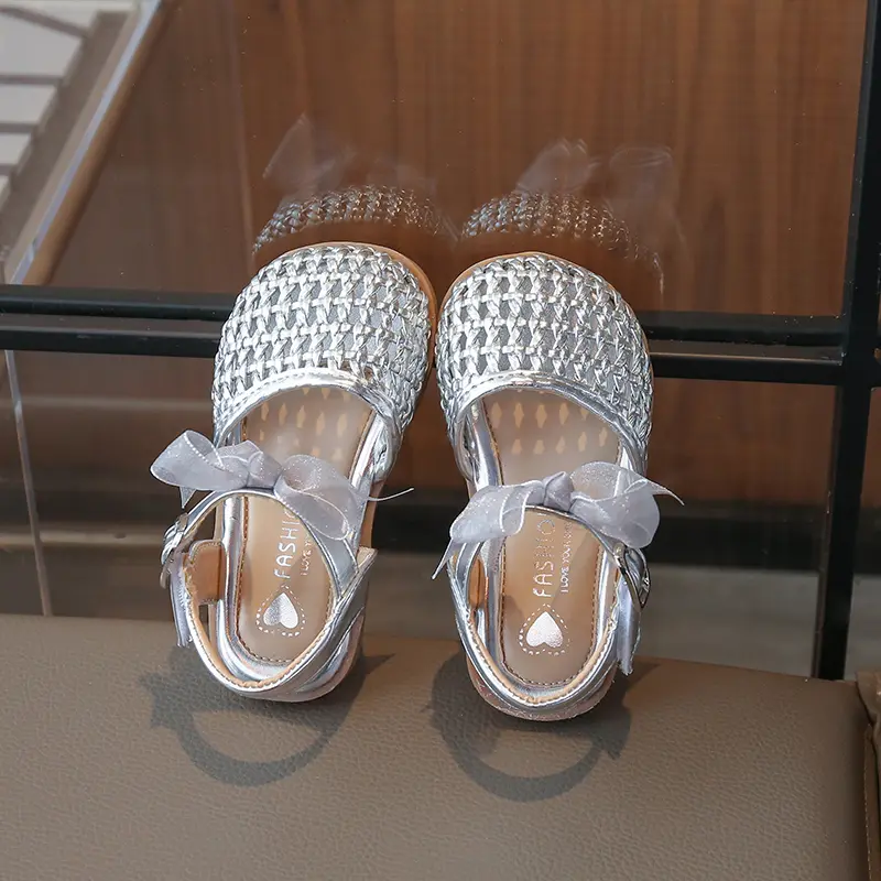 Chic Children's Sandals Summer New Elegant Girls Princess Shoes Woven Style Beach Causal Kids Flat Sandals Solid Color Versatile