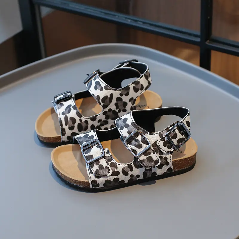 Fashion Kids Summer Sandals for Boys Girls Medium Big Children Beach Sandals Open Toes Leopard Prints Hot Sale Classic Buckle