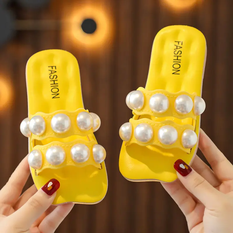 Girls Summer Slippers Family Matching Shoes Beach Shoes 2024 Brand New Children Slides with Pearls Beading Princess Mom-daughter