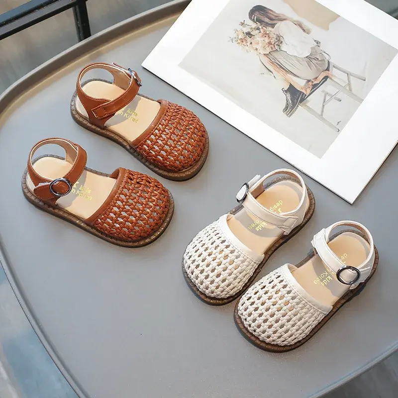 Kids Sandals for Girls Summer Princess Solid Color Cut-outs Flat Sandals Fashion Causal Children Toe-capped School Beach Sandals