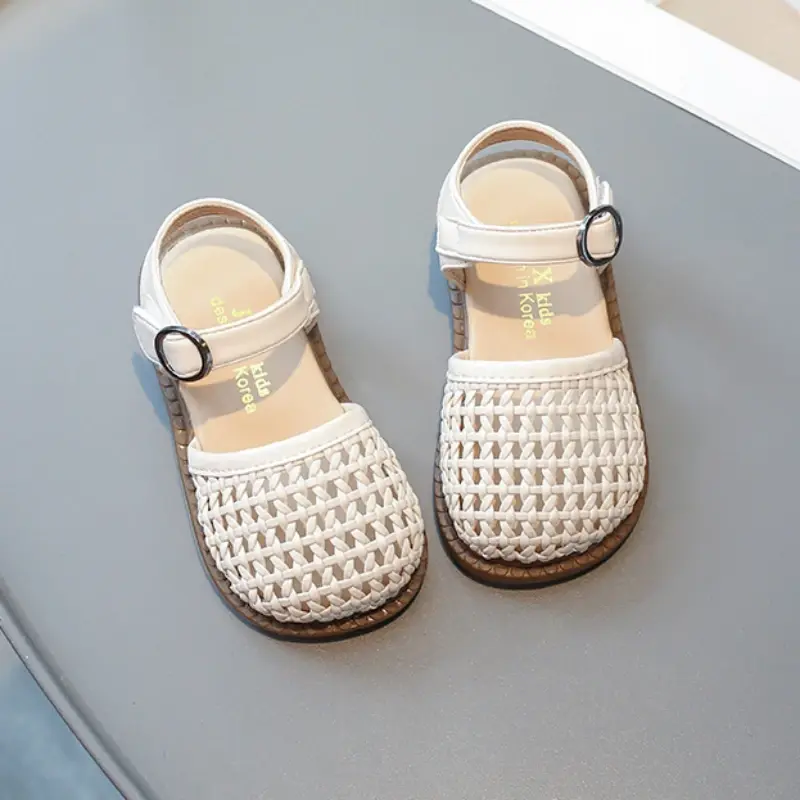 Kids Sandals for Girls Summer Princess Solid Color Cut-outs Flat Sandals Fashion Causal Children Toe-capped School Beach Sandals