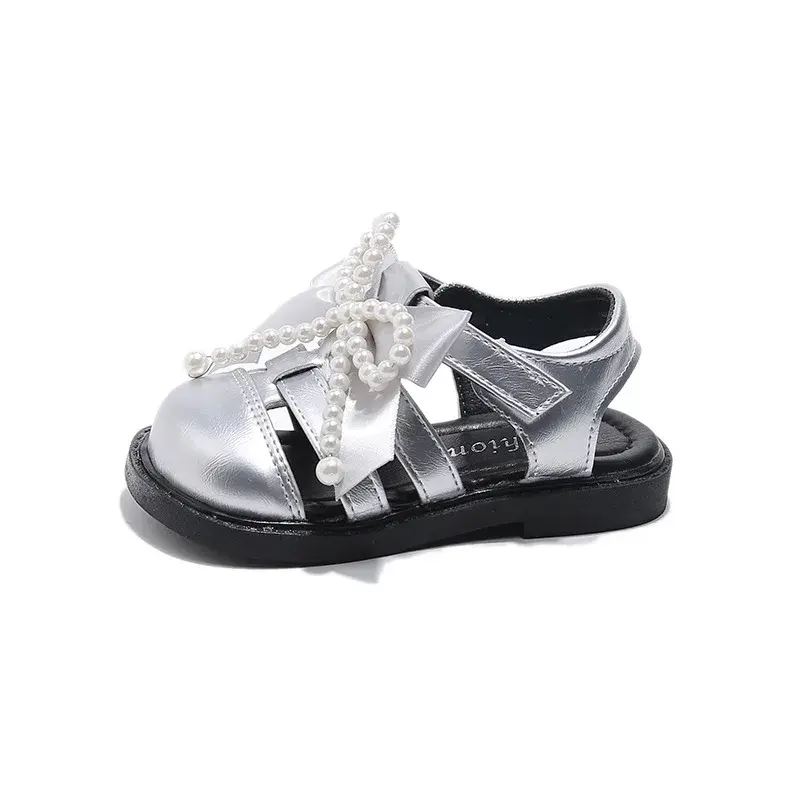 2025 Children Sandals for Girls Summer New Fashion Korean Style Soft Bottom Anti-slippery Princess Beading Cut-outs Beach Shoes