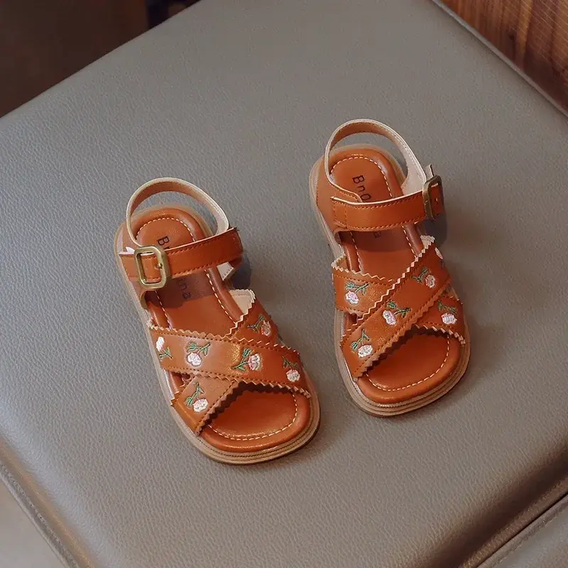 Girls Sandals Summer Ancient Style Children Princess Flat Sandals Fashion Embroider Flower Versatile Kids Open-toe Beach Shoes
