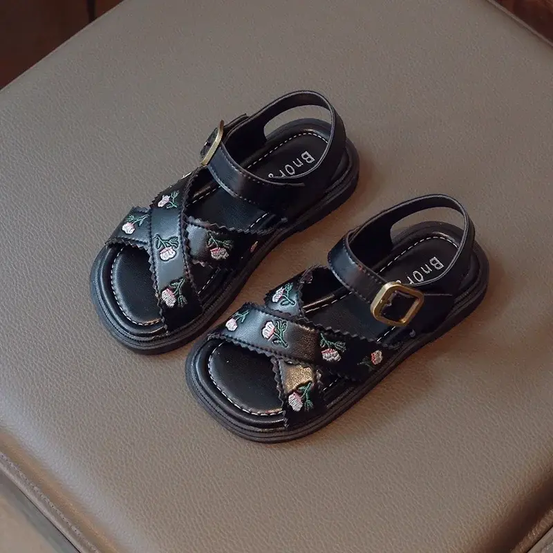 Girls Sandals Summer Ancient Style Children Princess Flat Sandals Fashion Embroider Flower Versatile Kids Open-toe Beach Shoes