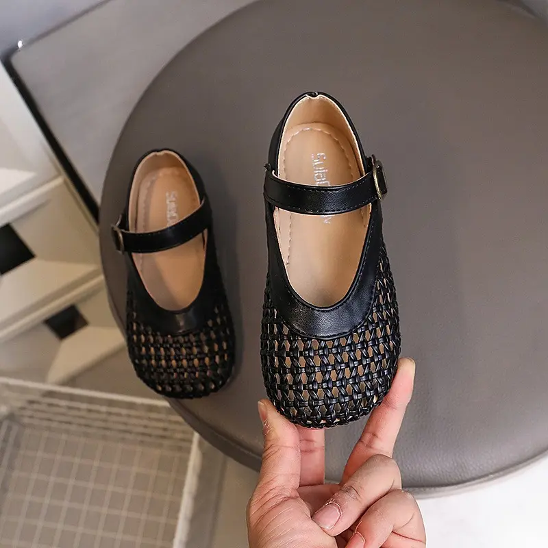 Girl Sandals Summer New Simple Children Fashion Flat Shoes Hollow-out Woven Style Kids Causal Beach Sandals Soft Soled Versatile