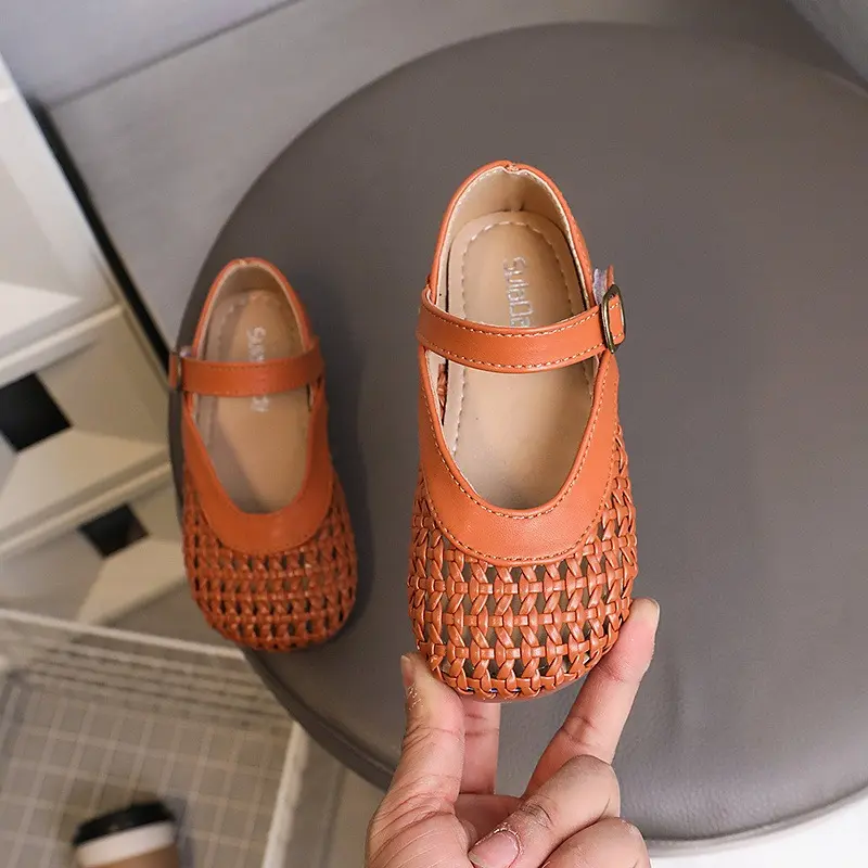 Girl Sandals Summer New Simple Children Fashion Flat Shoes Hollow-out Woven Style Kids Causal Beach Sandals Soft Soled Versatile
