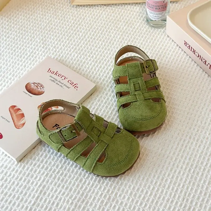 2025 Children Sandals for Girls Boys Summer New Fashion Korean Style Soft Bottom Non-slip Versatile Chic Cut-outs Beach Shoes