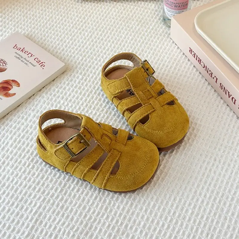 2025 Children Sandals for Girls Boys Summer New Fashion Korean Style Soft Bottom Non-slip Versatile Chic Cut-outs Beach Shoes