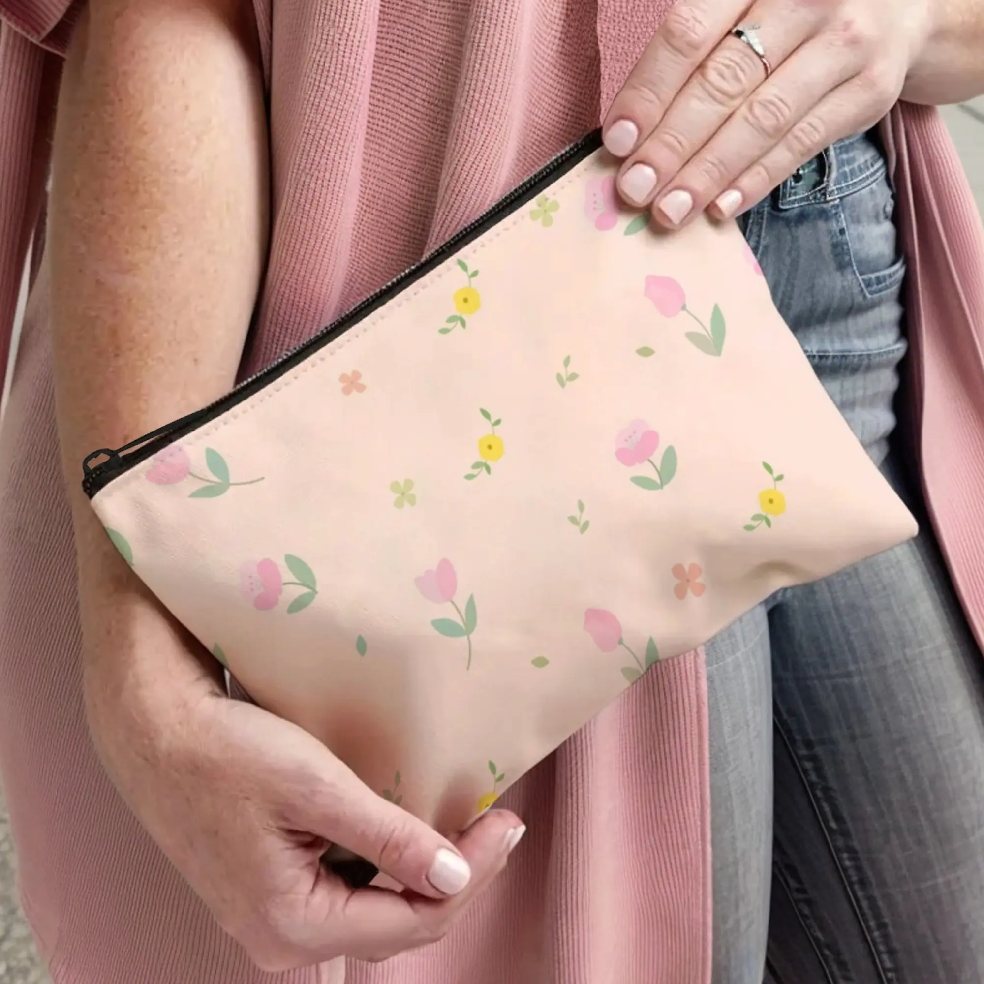 Simple Pastel Bouquet Cosmetic Pouch Cute Lavender & Mint Bloom Prints with White Accents Zippered Makeup Bag for Daily Use