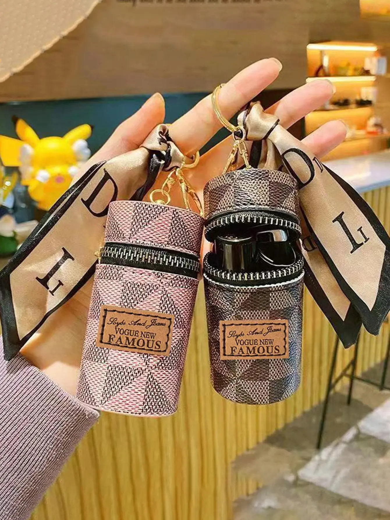 European and American Old Flower Coin Wallet New Small Earphone Bag Printed Pendant Women's Mouth Red Envelope Mini Keychain Bag