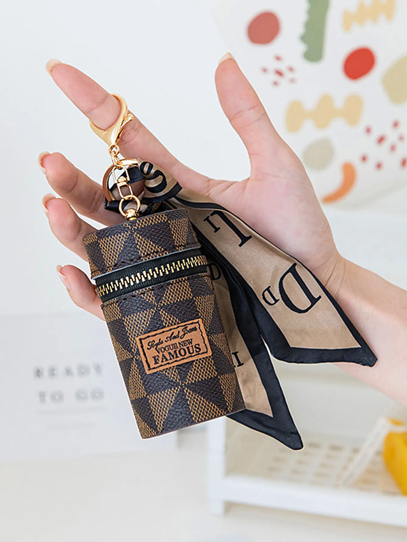 European and American Old Flower Coin Wallet New Small Earphone Bag Printed Pendant Women's Mouth Red Envelope Mini Keychain Bag