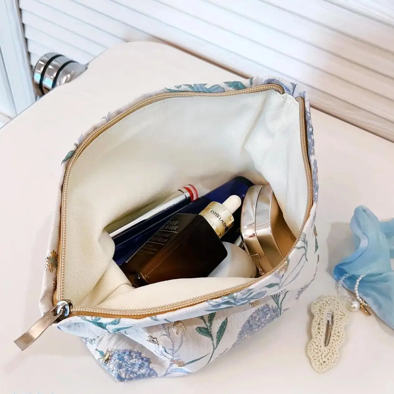 Women's Makeup Bag Pink Bouquet Bulk Cosmetics Lipstick Storage Bag Travel Toiletry Bag Commuting Handy Hand Grab Bag Ins Style