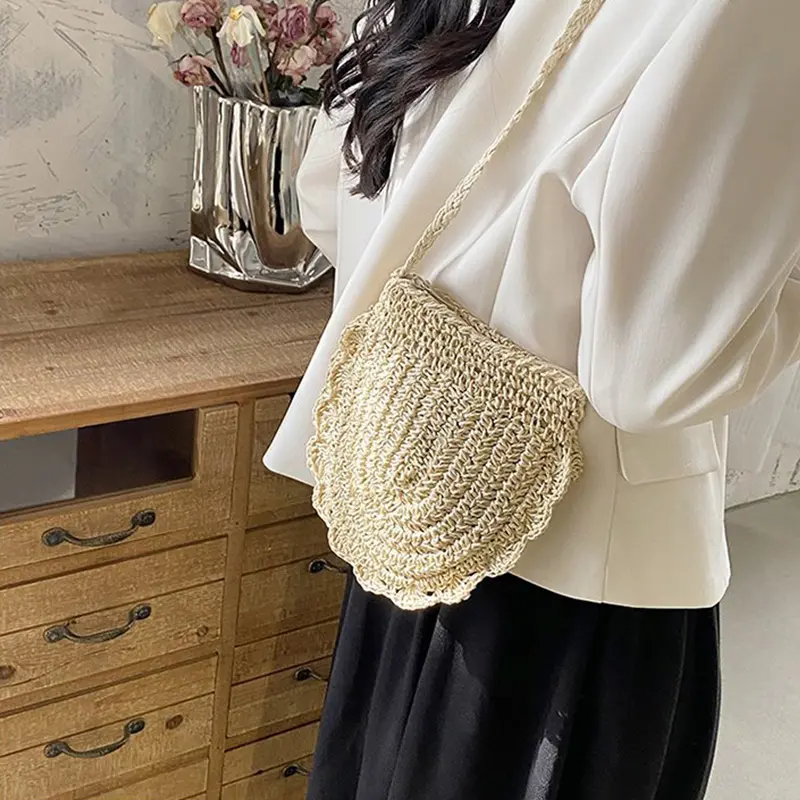 Women Fashion Woven Handbag Straw Crossbody Bag Vacation Shoulder Bag Large Capacity Ethnic Style for Beach Travel