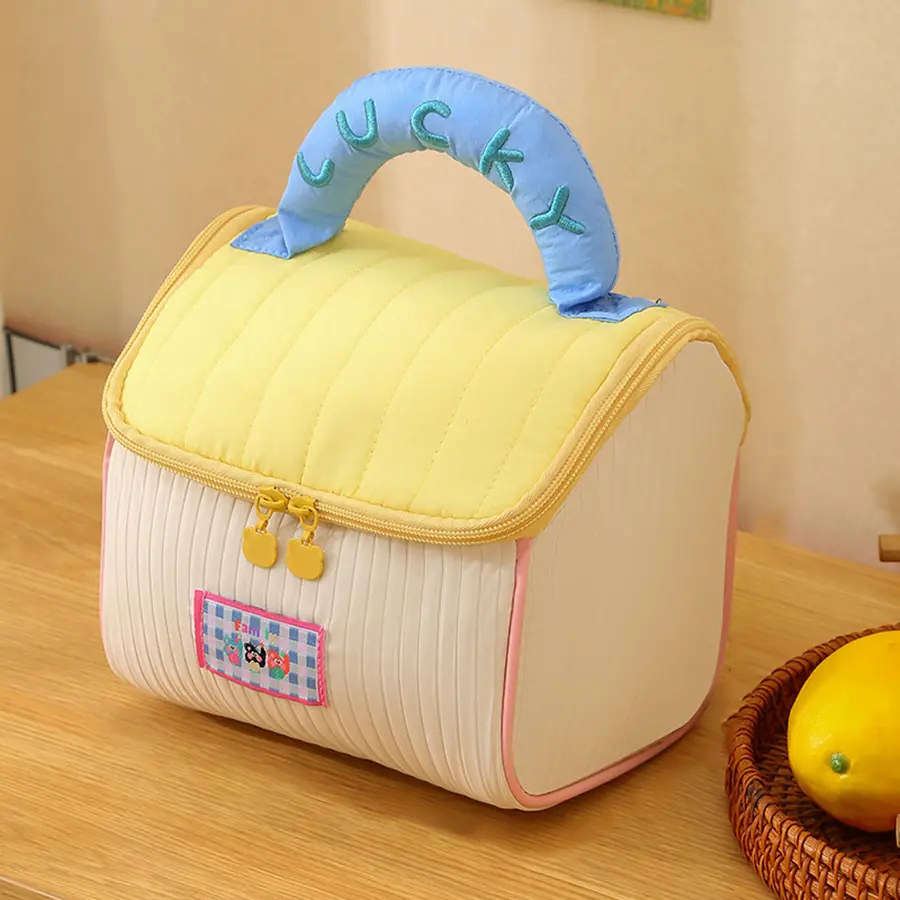 New cartoon house-shaped makeup bag  zipper-style large capacity handbag makeup bag  daily handbag cosmetics storage bag