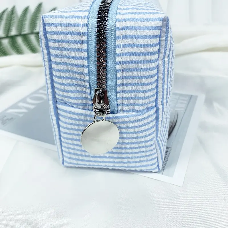 Fashion Women  Ruffle Cosmetic Bags Pink/Purple Striped Storage Make Up Bags for Women Lady with Zipper Travel Bag Makeup Bag