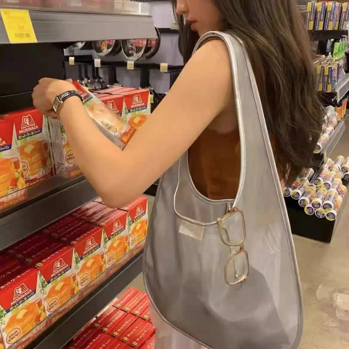 Miyagawa Korean Style Silver Underarm Women's Bag with Large Capacity for Shopping Commuting Versatile Single Shoulder Tote Bags