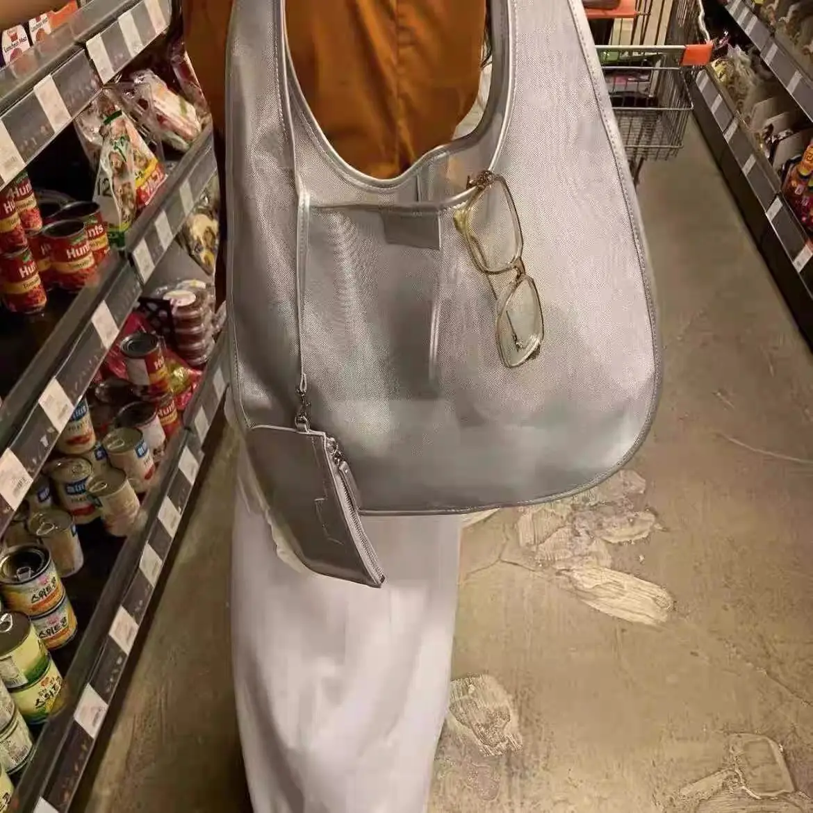 Miyagawa Korean Style Silver Underarm Women's Bag with Large Capacity for Shopping Commuting Versatile Single Shoulder Tote Bags