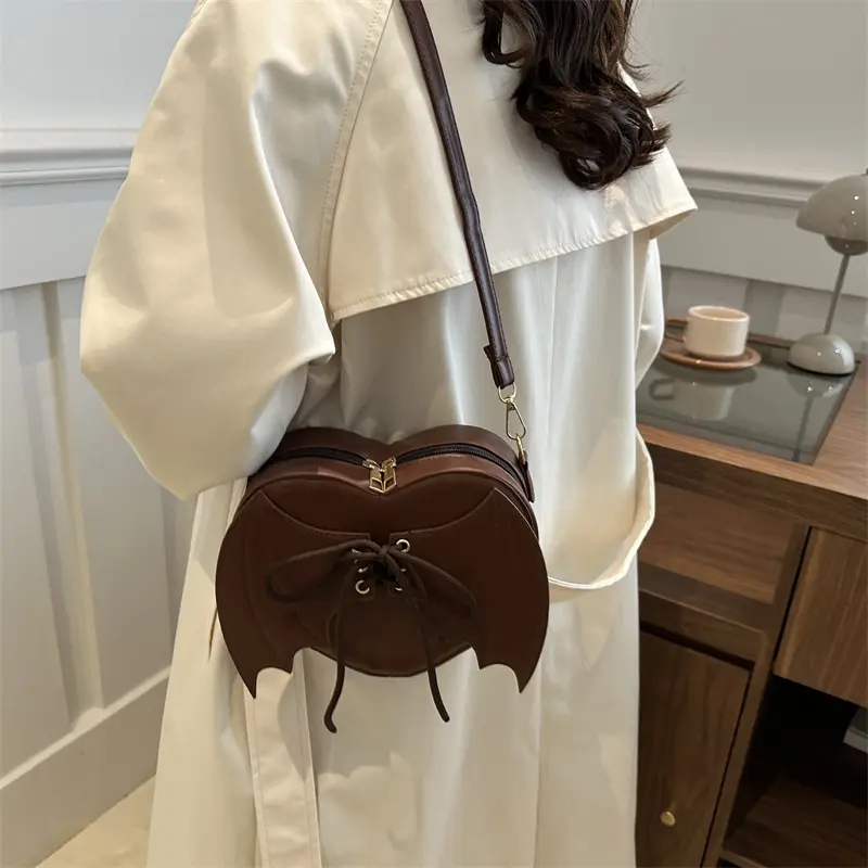 New trendy and personalized wing shoulder bag, versatile ins crossbody shaped bag New trendy and personalized wing shoulder bag,