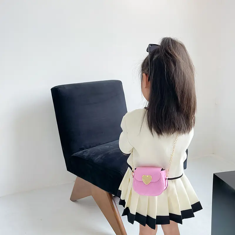 Girl Mini Handbag Cute Stylish Casual Bag Multiple Ways of Carrying Princess Bag for Birthday Mini Crossbody Shoulder Bag Purses