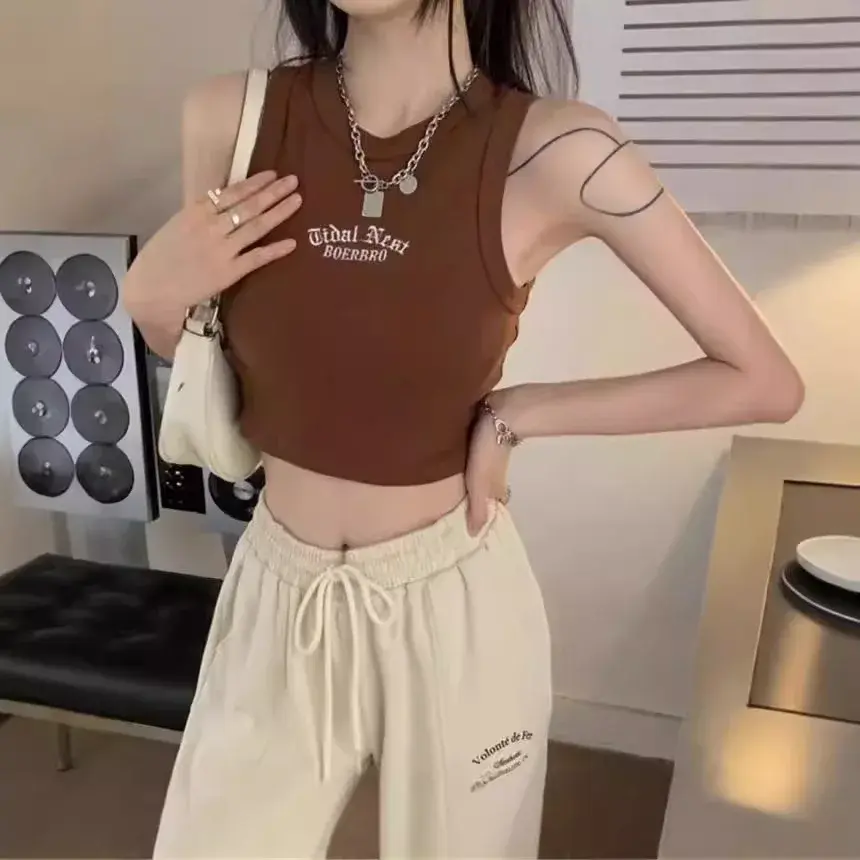 New Ice Silk Sunscreen Jacket Women's Loose-Fit UV Protection Outerwear Summer 2024 Style Lightweight Vest Strapless Top