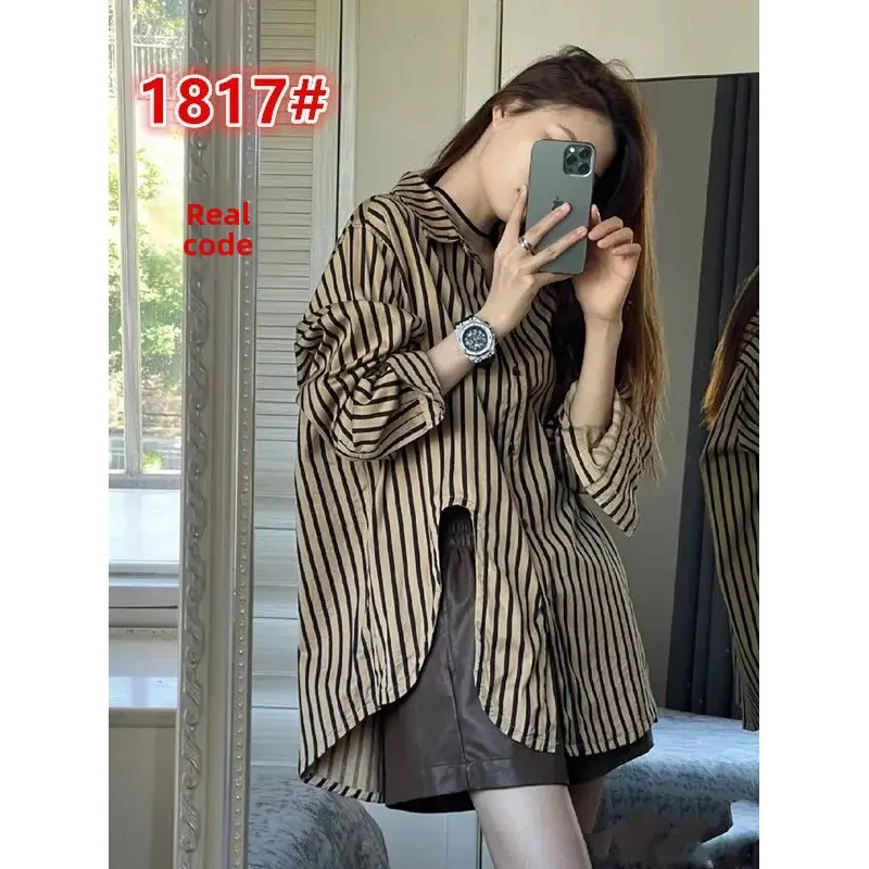 Elegant Loose Women's Shirt Spring Summer New Style French Vintage Top Beautifully Draped Slit Design High-End Striped Pattern