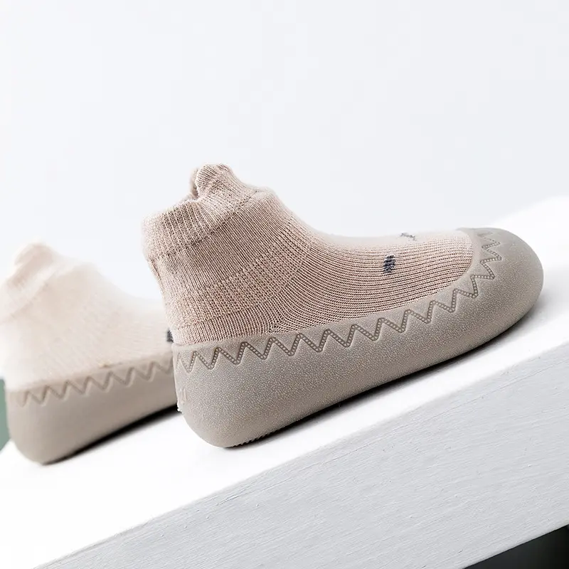 New Combed Cotton Anti slip and Breathable Children's Soft Sole Shoes Baby Walking Shoes Mesh Faced Baby Floor Socks