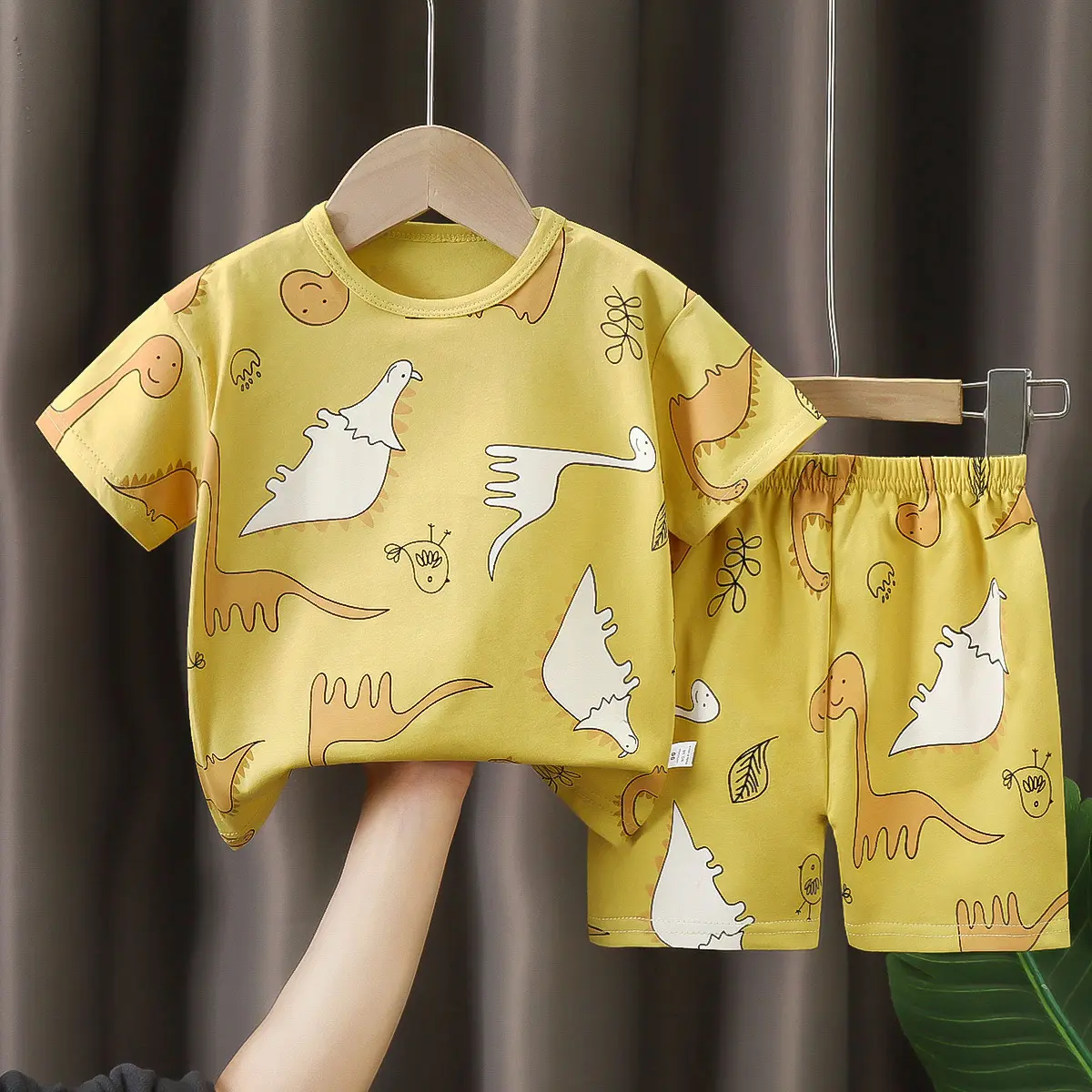 2Pcs Cute Toddler Boy Short Sleeve Outfit Sets Lion, Bear & Cartoon Character Designs Girls Clothing Sets Ideal for Summer