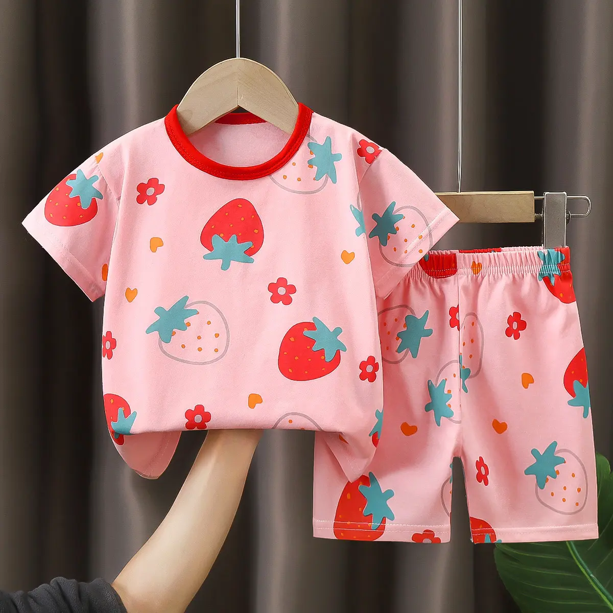 2Pcs Cute Toddler Boy Short Sleeve Outfit Sets Lion, Bear & Cartoon Character Designs Girls Clothing Sets Ideal for Summer