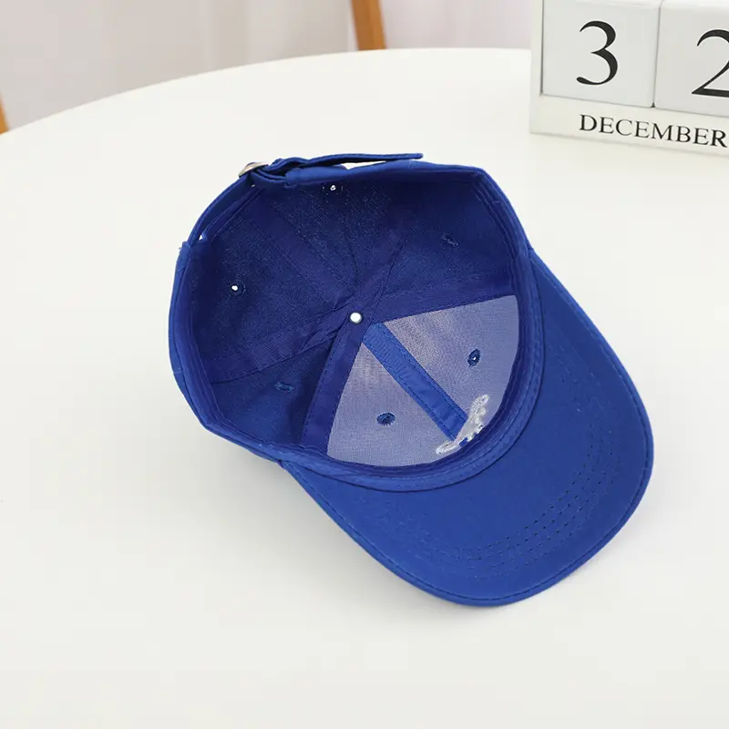 Popular Kids Baseball Caps in Various Colors with Dinosaur Embroidery Hot Selling Fashionable